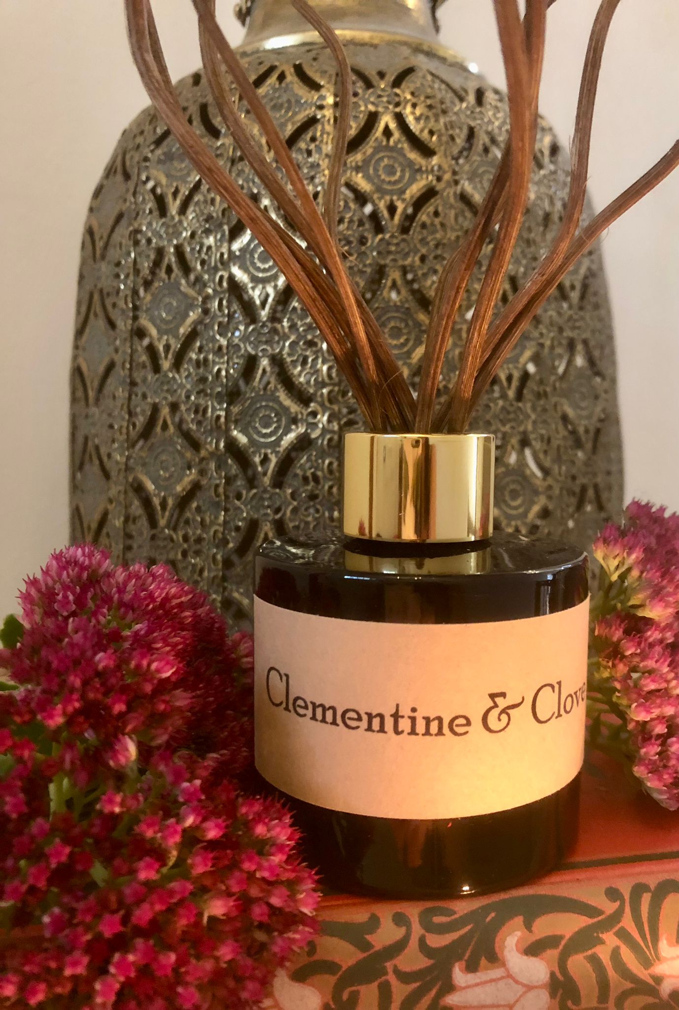 Festive Candle and Diffuser Making Workshop - Saturday 7th November - 2pm - 4pm - Brinkworth Village Hall, The Street, Brinkworth SN15 5AD